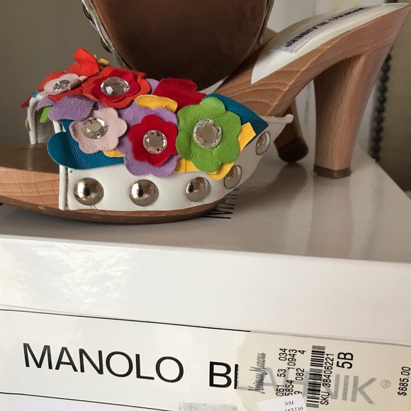 Manolo Blahnik Heels - Picture 6 of 8